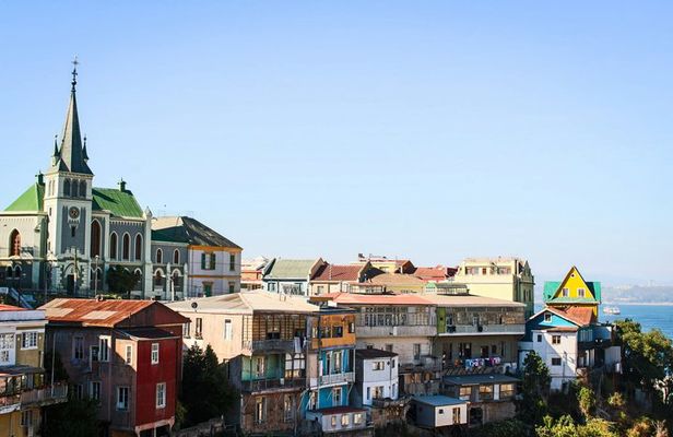 Private Full Day Tour Wine Coastline and Valparaíso
