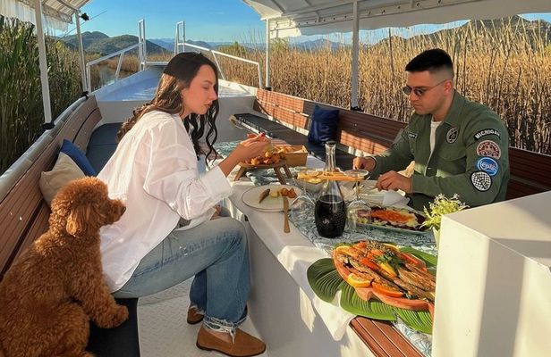 Traditional Montenegrin Skadar Lake Wine and Food Cruise