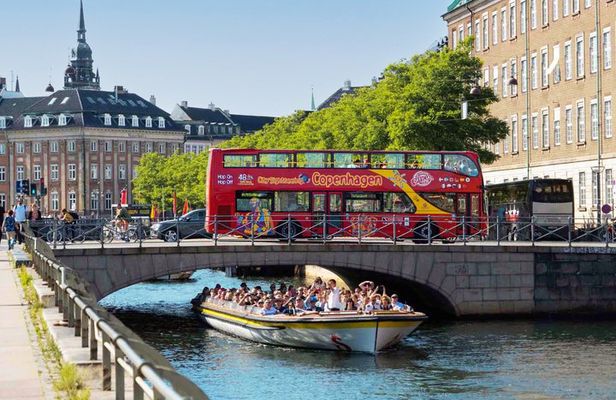 City Sightseeing Copenhagen HOHO Bus Tour + Bookable Boat Tour