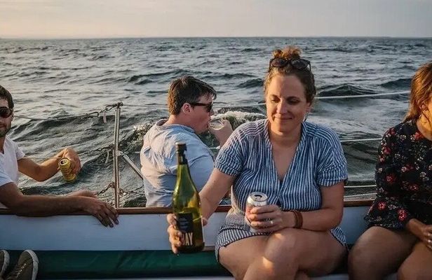 Private Daytime Sailing Cruise on Lake Champlain 12 Passengers