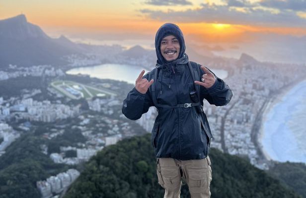 Two Brothers Hike in Rio - Sunrise or Sunset