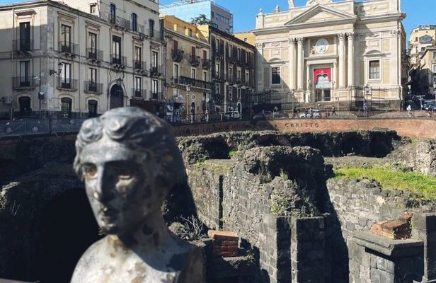 Catania Private Walking Tour with Local Guide, Wireless Headsets