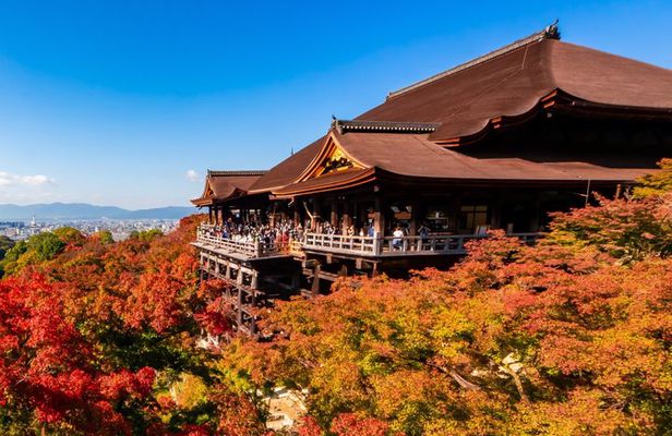 Kyoto Sunset Private Tour from Kiyomizudera to Gion