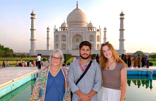 Same Day Private Tour: Taj Mahal, Agra Fort & Mathura Vrindavan