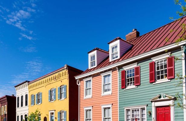 Ultimate Georgetown Walking Tour: History, Politics, Culture