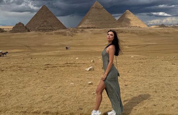 Luxury Pyramids Tour with Professional Photoshoot