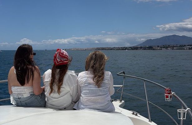 Dolphin Watching in Estepona Le Flot Riant