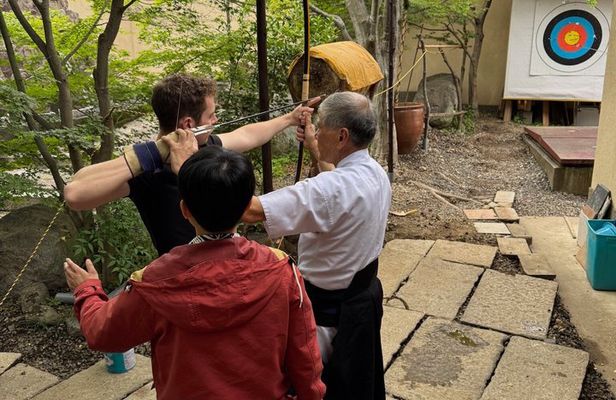 Kyoto National Treasure Temple Tour & Japanese Archery experience