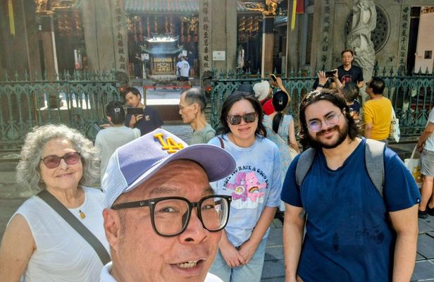 Flavors of Singapore Food Tour at Chinatown