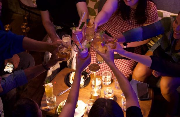 Hidden Bar Hopping With A Local - Bar Crawl