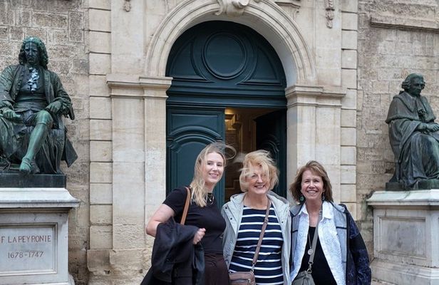 Montpellier guided tour, wine and delicacies
