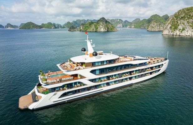 3 Day Luxury Azura Cruise 6 star in Halong and Lan Ha Bay