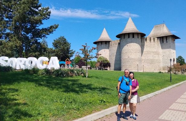 Full Guided Tour to Soroca with Transportation