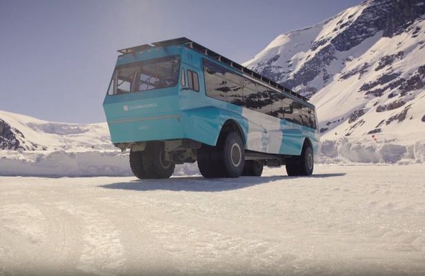 Columbia Icefield Skywalk Crowfoot Glacier and Lakes Tour