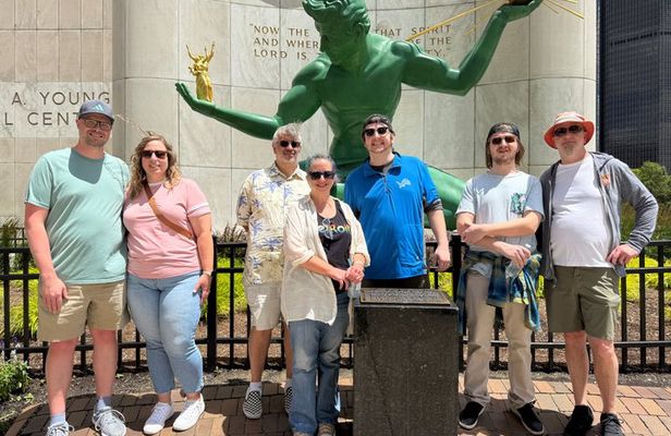Detroit City Highlights Walking Tour Downtown Experience