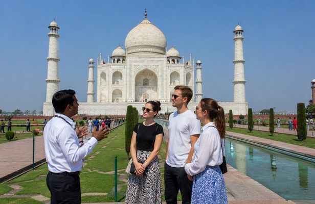 Private Agra Tour: Taj Mahal, Agra Fort & Baby Taj