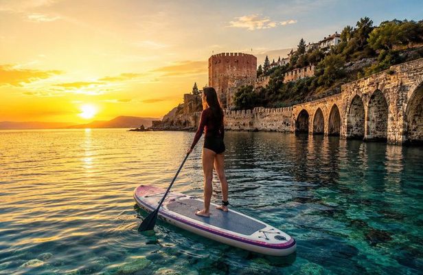 Stand Up Paddleboarding Experience in Alanya