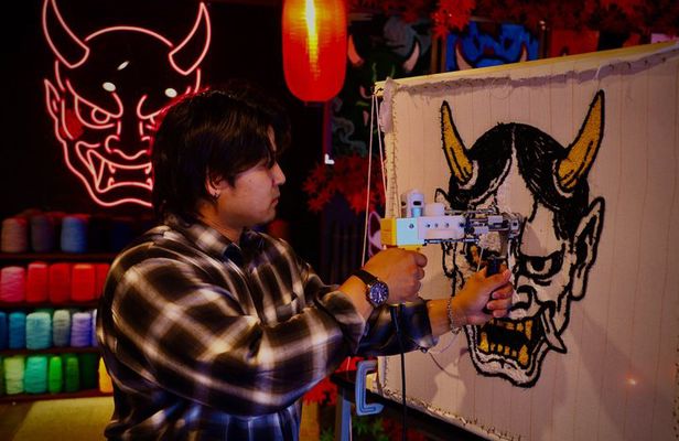 Kyoto:Craft Oni/Kitsune/Daruma rugs in a Tufting Atelier