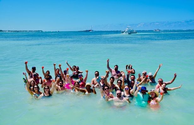 Private Yacht Punta Cana Snorkeling, Drinks, Snacks & Bedroom.