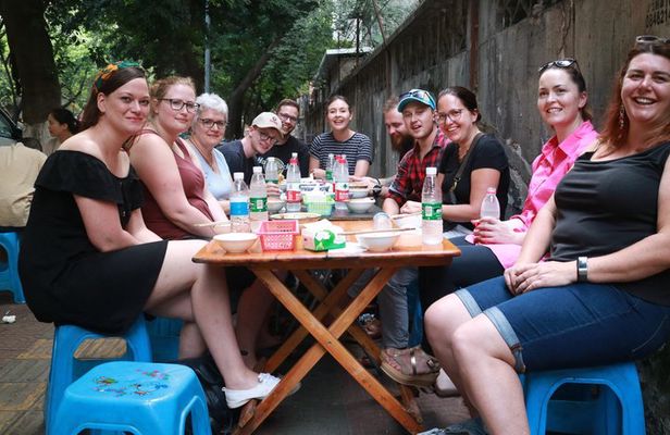 Private Chengdu TukTuk Food Tour: Hidden Alleys & Local Eats