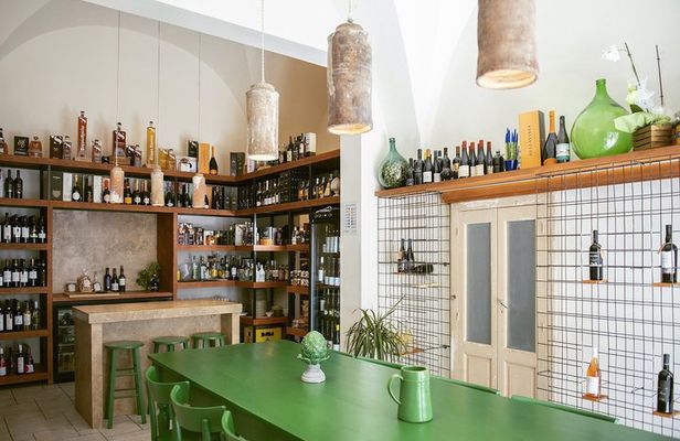 Puglia Wine Tasting Experience at Vineria Wine Bar