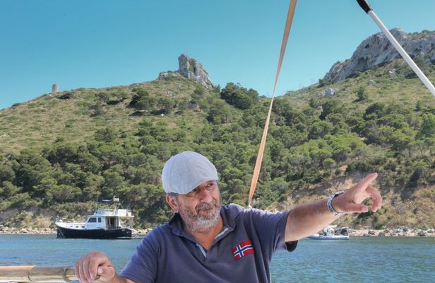 Breakfast and Swim Boat Tour at Sella del Diavolo