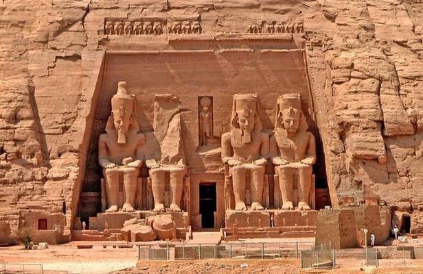 Luxor to Abu Simbel Private Day Tour