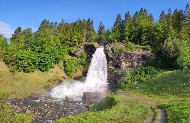Bergen Private Tour Waterfalls of Hardanger with Picnic