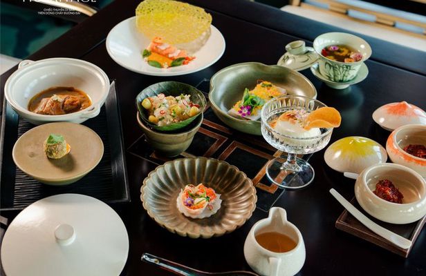 Hue: Fine Dining Brunch Cruise On The Perfume River by Hueritage