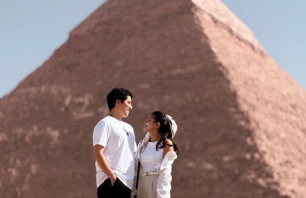 Private Giza Pyramids, Sphinx & Grand Egyptian Museum Tour