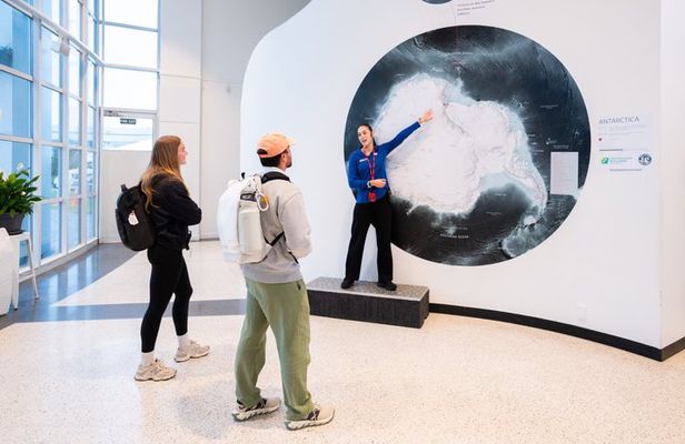Christchurch: International Antarctic Centre Guided Tours