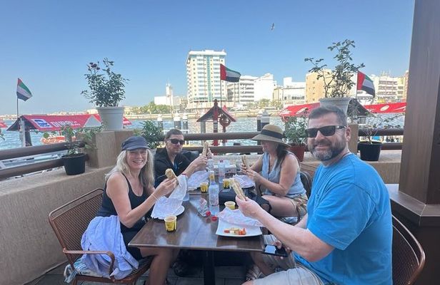 Dubai Old Town Street Food and Guided History Walking Tour