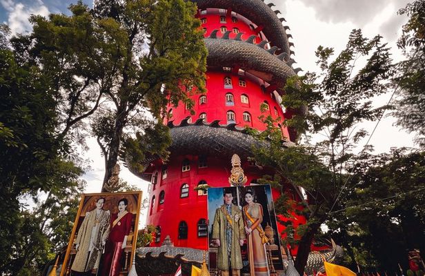 Private VIP Tour Dragon Tower Million Buddhas and Sacred Wonders