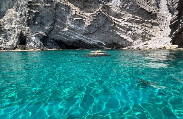 Carboneras : Route of 6 coves by boat through Cabo de Gata