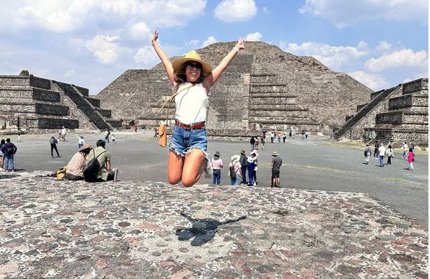 Private Pyramid Tour from Mexico City