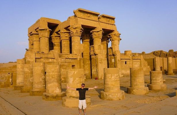 Private Day Tour of Esna Edfu and Kom Ombo Temples from Luxor