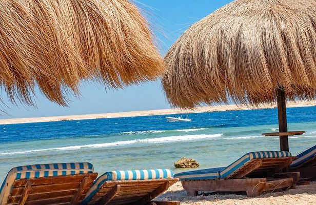 Safaga Full-Day Snorkeling Private Beach with Lunch & Transfers