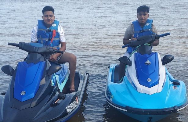 Thrilling Jet Ski Adventure in Raleigh