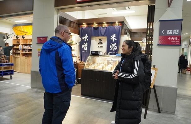 Toyosu Tuna Auction Tour and Breakfast Sushi Dai or Bentomi