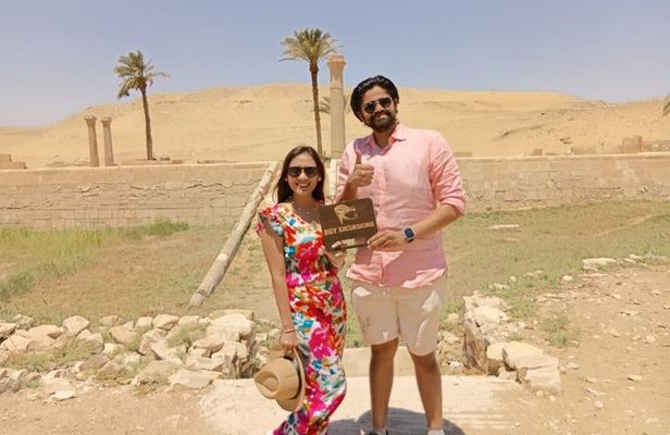 Giza Pyramids and Sphinx Tour from Cairo VIP