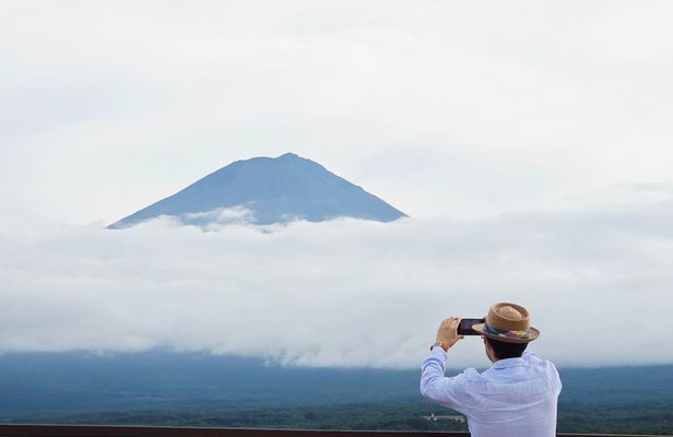 Private Fuji Tour Caves, Fruit and Hidden Yamanashi