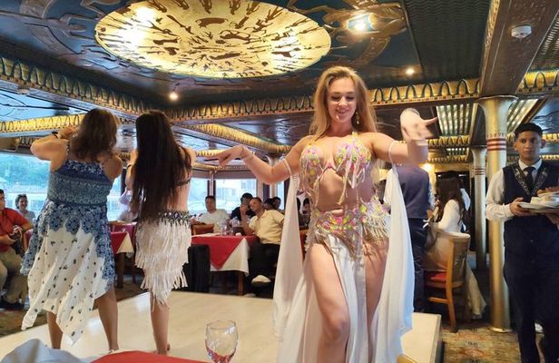 Cairo Nile Dinner Cruise show