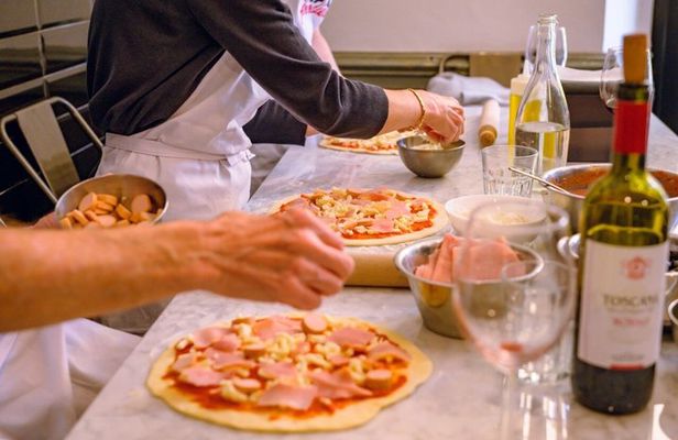 The Italian Way: Pizza and Gelato Class with Unlimited Wine