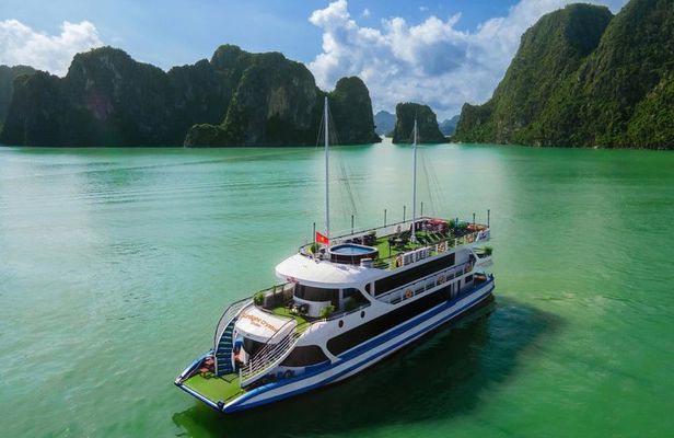 Halong Bay 5-Star Luxury Cruise from Hanoi with Limousine