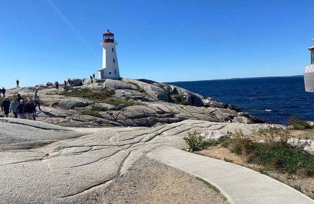 Private Tour from Halifax Peggy Cove and Lunenburg