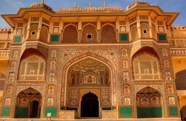 Guided Jaipur City Tour by Car All Inclusive