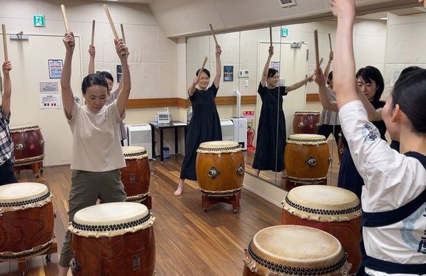Tokyo 6hr Private Guided Tour & Wadaiko Drumming Experience