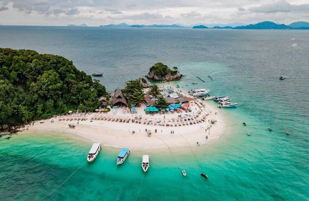 Private Khai Islands and Rang Island Speedboat Tour from Phuket