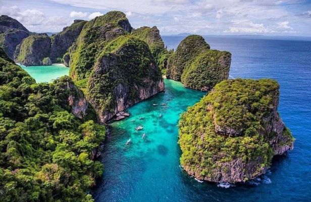 Phi Phi and Khai Islands Snorkeling Tour with Lunch by Speedboat