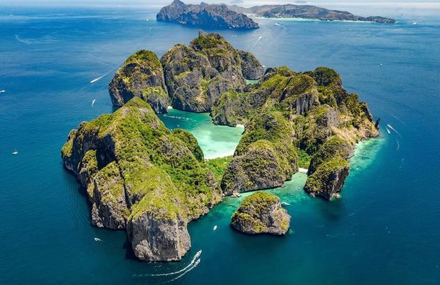 Private Phi Phi and Bamboo Islands Snorkeling Tour by Speedboat